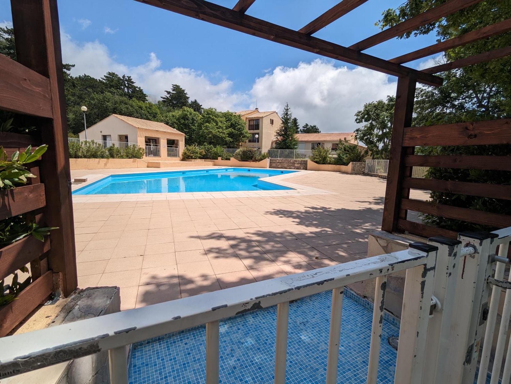 Evasion Au Calme - Maison Cosy Avec Piscine Et Tennis Saint-Vallier-de-Thiey Esterno foto